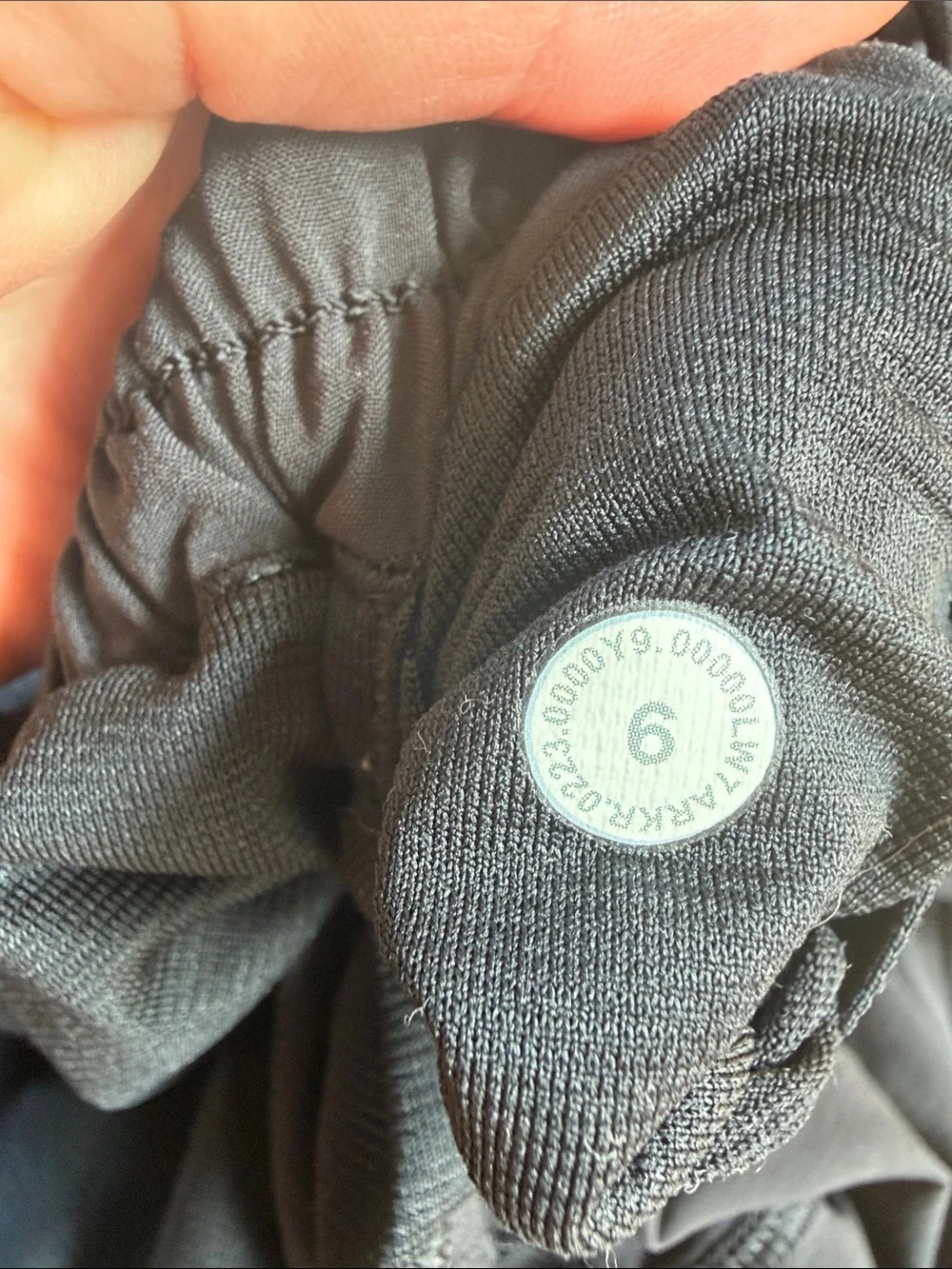 lululemon black hottie hot shorts - Picture 4 of 6